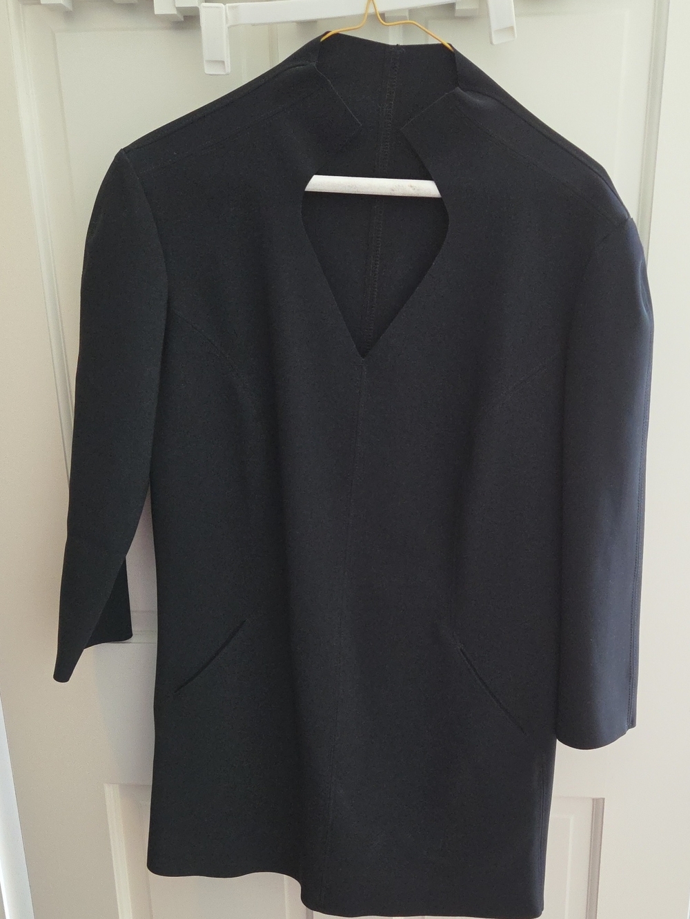 Sleek Black Mini Dress with V-Keyhole Neckline